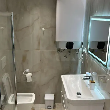 Luxury Tiran