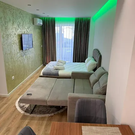 Luxury * Tirana