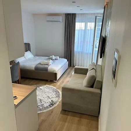 Luxury * Tirana